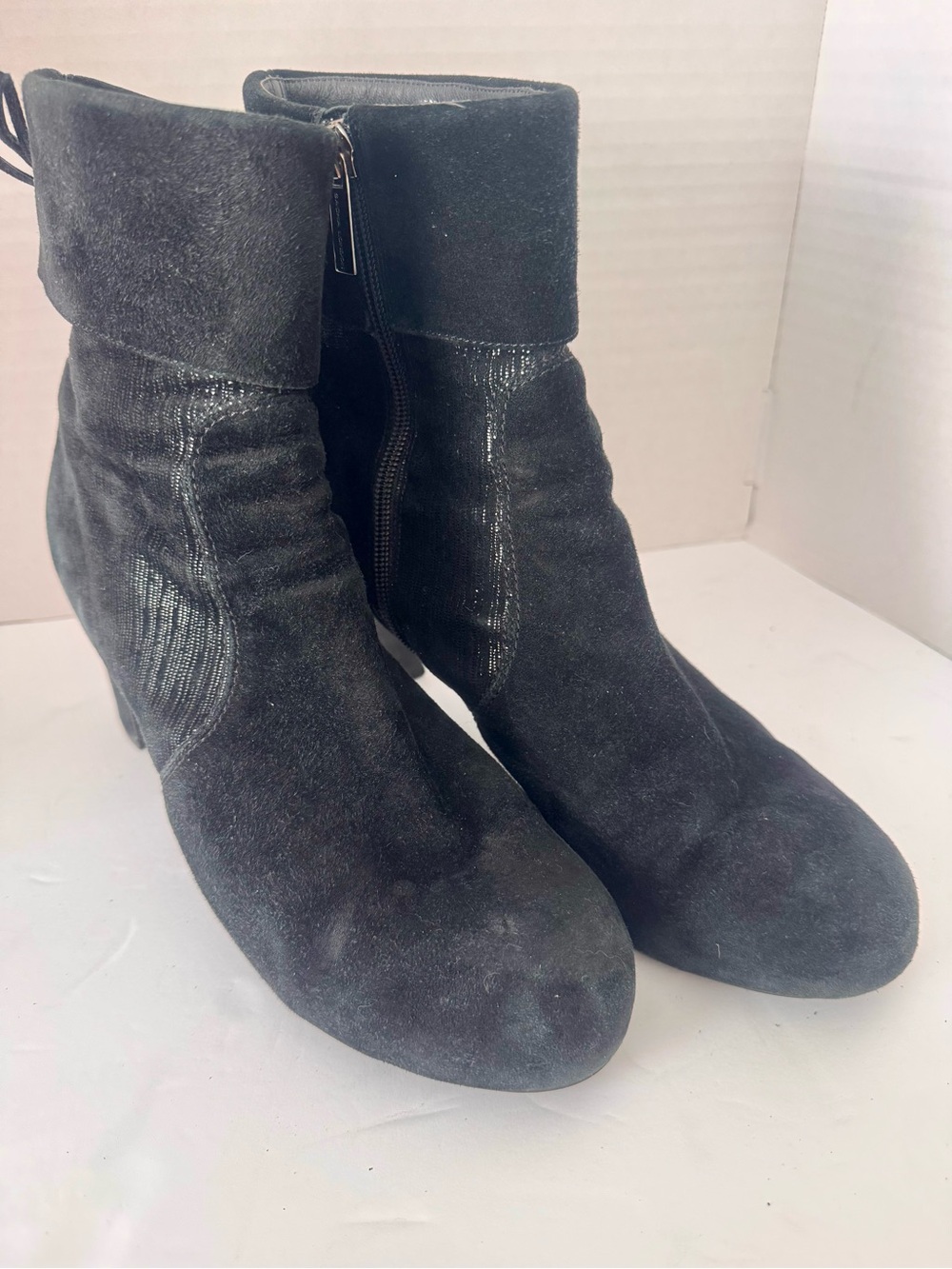 Sacha London Della Black Suede Ankle Boots Size 8.5 M Heeled Booties Back Tie